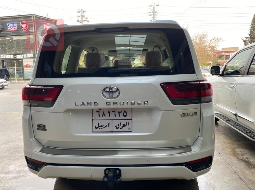 تۆیۆتا لاند کروزەر
